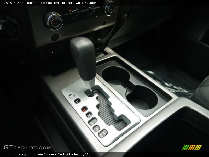 Blizzard White / Almond 2010 Nissan Titan SE Crew Cab 4x4