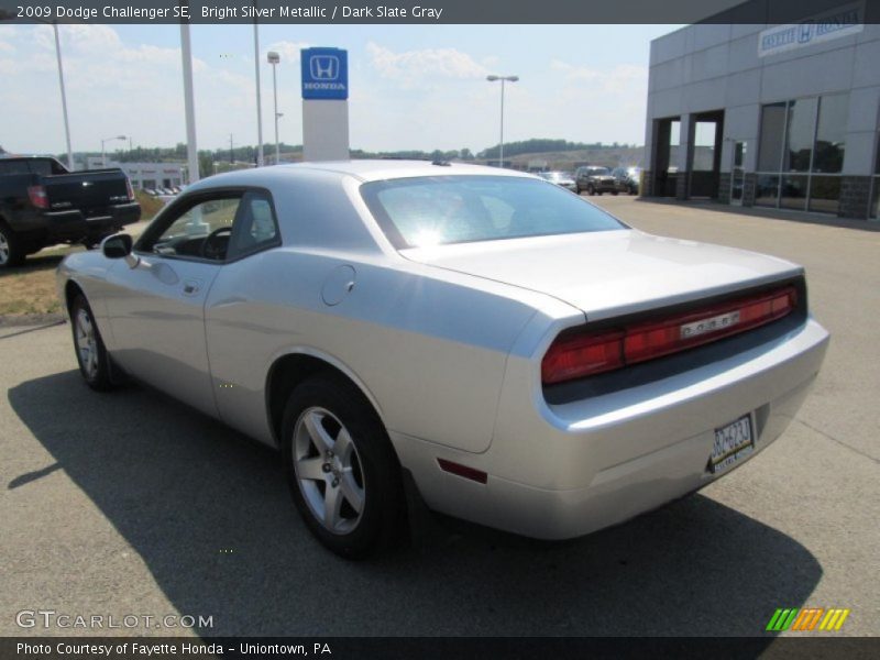 Bright Silver Metallic / Dark Slate Gray 2009 Dodge Challenger SE