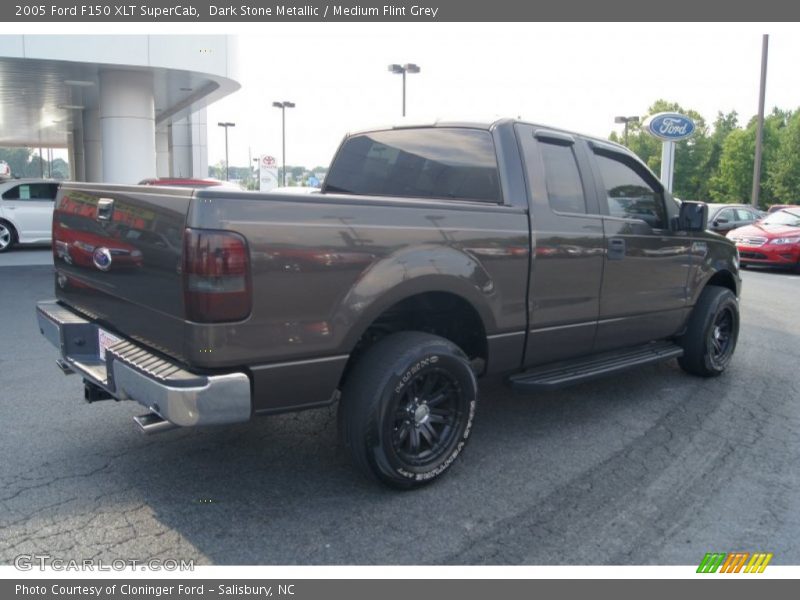 Dark Stone Metallic / Medium Flint Grey 2005 Ford F150 XLT SuperCab