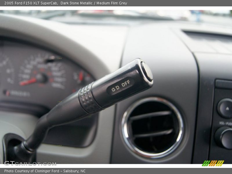  2005 F150 XLT SuperCab 4 Speed Automatic Shifter