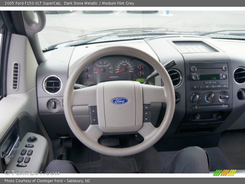 2005 F150 XLT SuperCab Steering Wheel