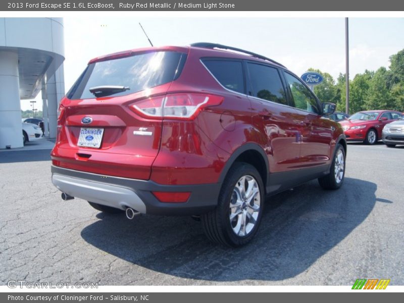 Ruby Red Metallic / Medium Light Stone 2013 Ford Escape SE 1.6L EcoBoost