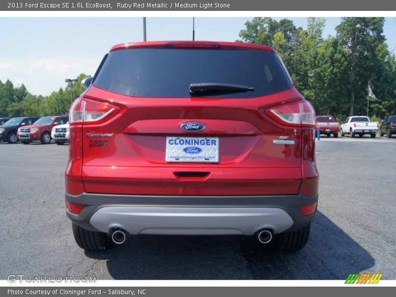 Ruby Red Metallic / Medium Light Stone 2013 Ford Escape SE 1.6L EcoBoost