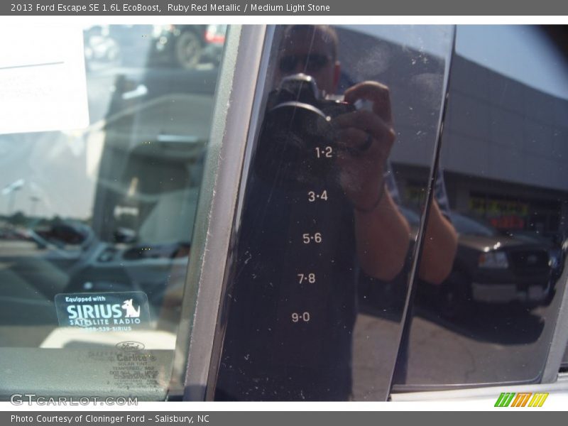 Ruby Red Metallic / Medium Light Stone 2013 Ford Escape SE 1.6L EcoBoost