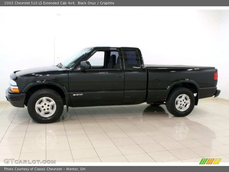 Black Onyx / Graphite 2003 Chevrolet S10 LS Extended Cab 4x4