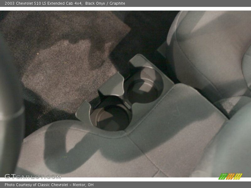 Black Onyx / Graphite 2003 Chevrolet S10 LS Extended Cab 4x4
