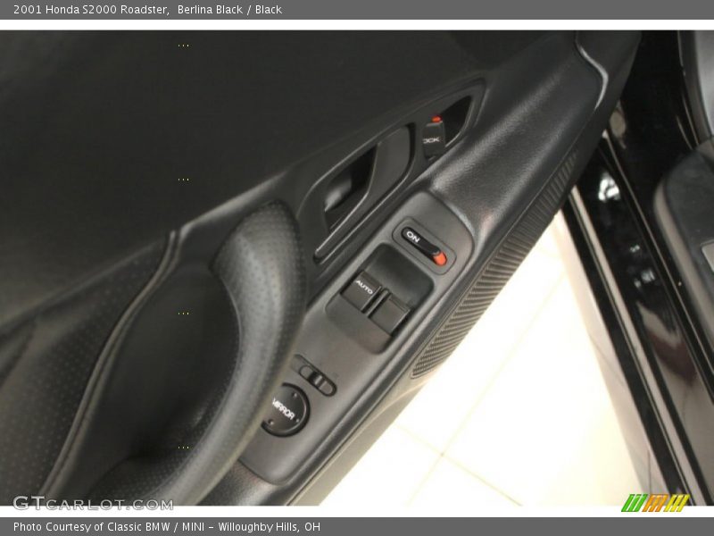 Berlina Black / Black 2001 Honda S2000 Roadster