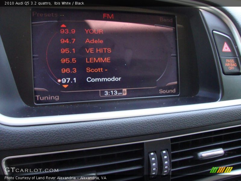 Ibis White / Black 2010 Audi Q5 3.2 quattro