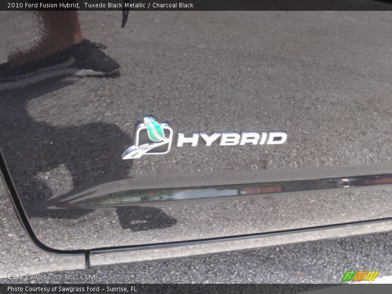 Tuxedo Black Metallic / Charcoal Black 2010 Ford Fusion Hybrid