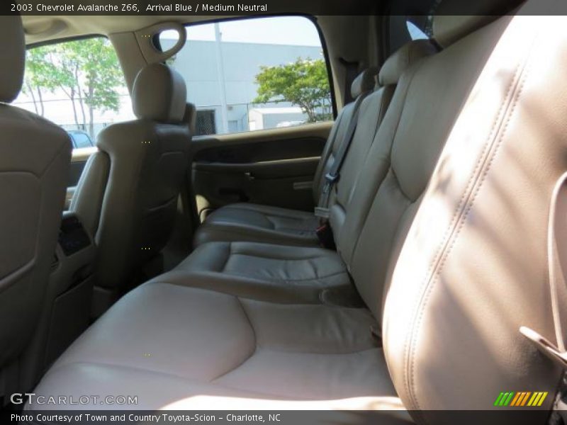 Arrival Blue / Medium Neutral 2003 Chevrolet Avalanche Z66