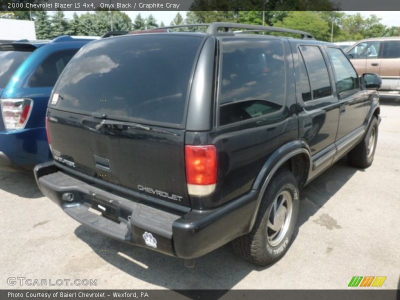 Onyx Black / Graphite Gray 2000 Chevrolet Blazer LS 4x4