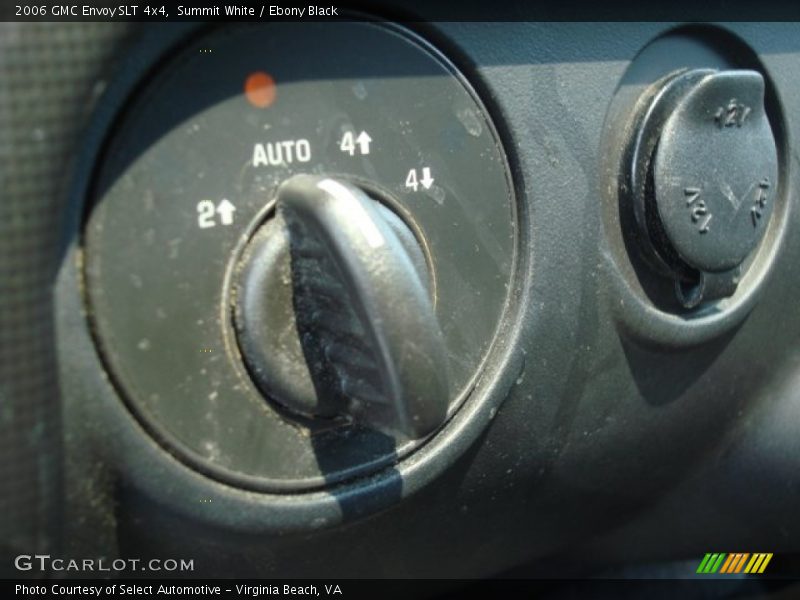 Summit White / Ebony Black 2006 GMC Envoy SLT 4x4