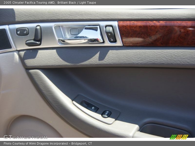 Brilliant Black / Light Taupe 2005 Chrysler Pacifica Touring AWD