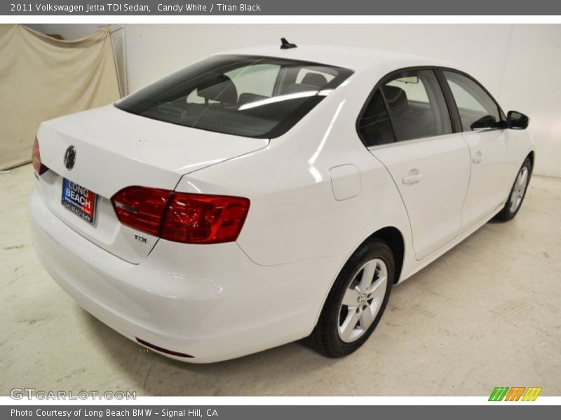 Candy White / Titan Black 2011 Volkswagen Jetta TDI Sedan