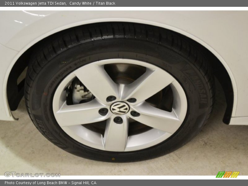 Candy White / Titan Black 2011 Volkswagen Jetta TDI Sedan
