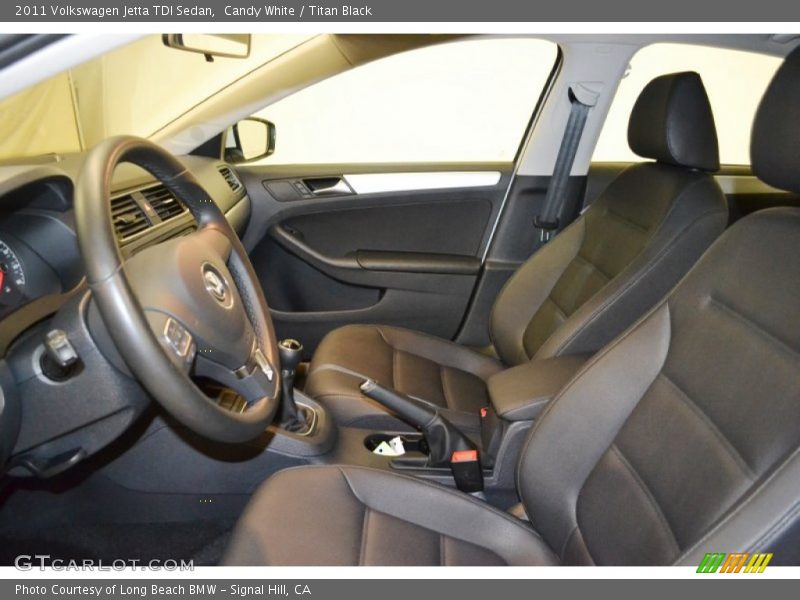 Candy White / Titan Black 2011 Volkswagen Jetta TDI Sedan