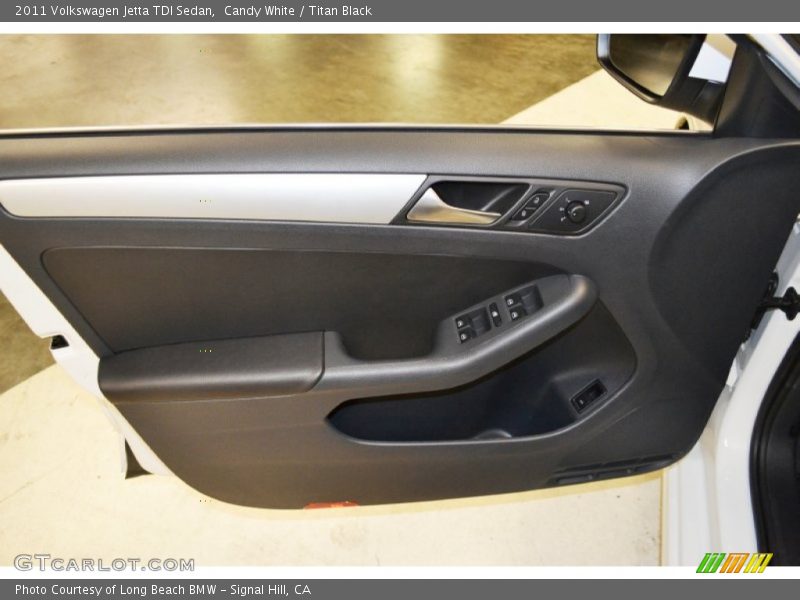 Candy White / Titan Black 2011 Volkswagen Jetta TDI Sedan