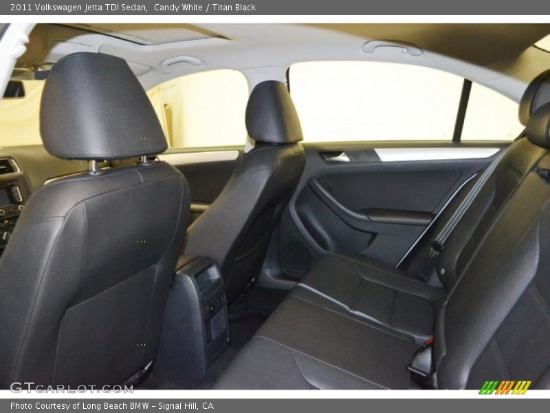 Candy White / Titan Black 2011 Volkswagen Jetta TDI Sedan