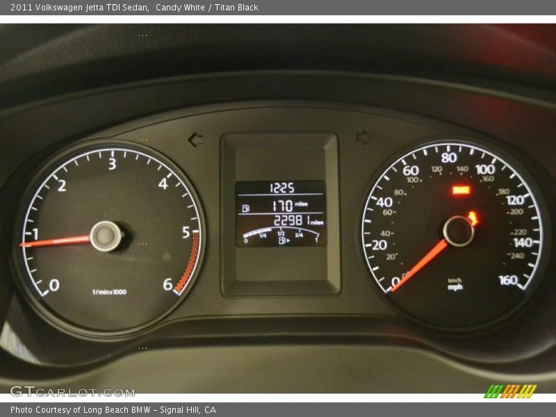 Candy White / Titan Black 2011 Volkswagen Jetta TDI Sedan