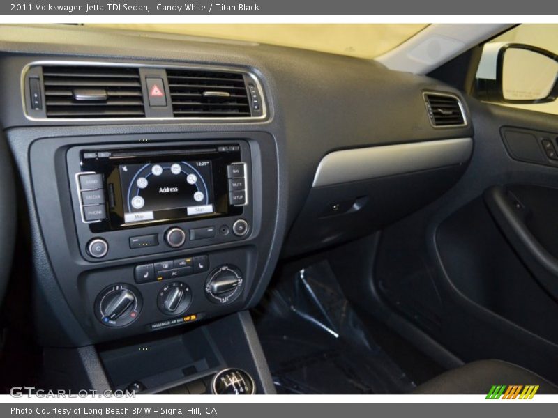 Candy White / Titan Black 2011 Volkswagen Jetta TDI Sedan
