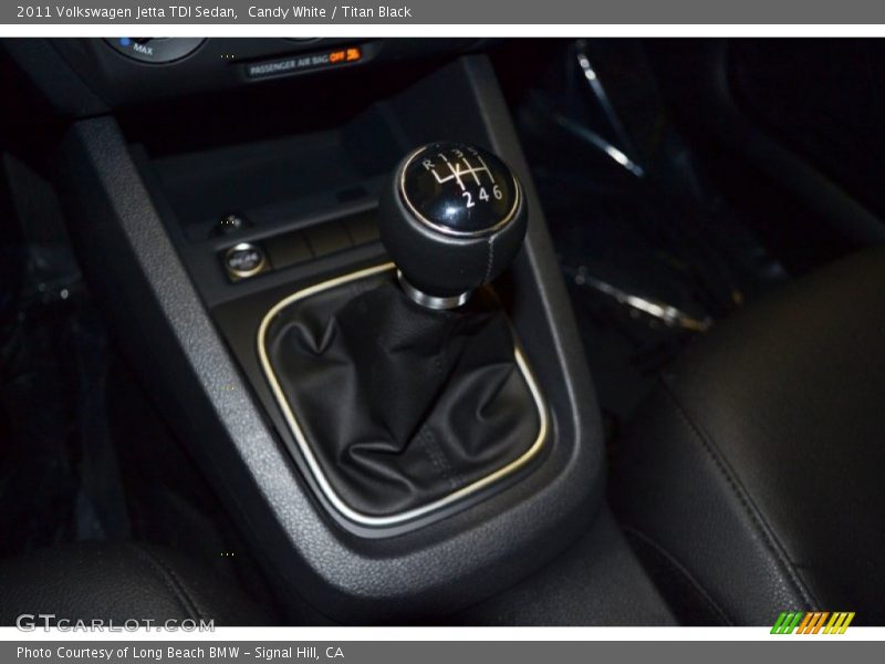 Candy White / Titan Black 2011 Volkswagen Jetta TDI Sedan