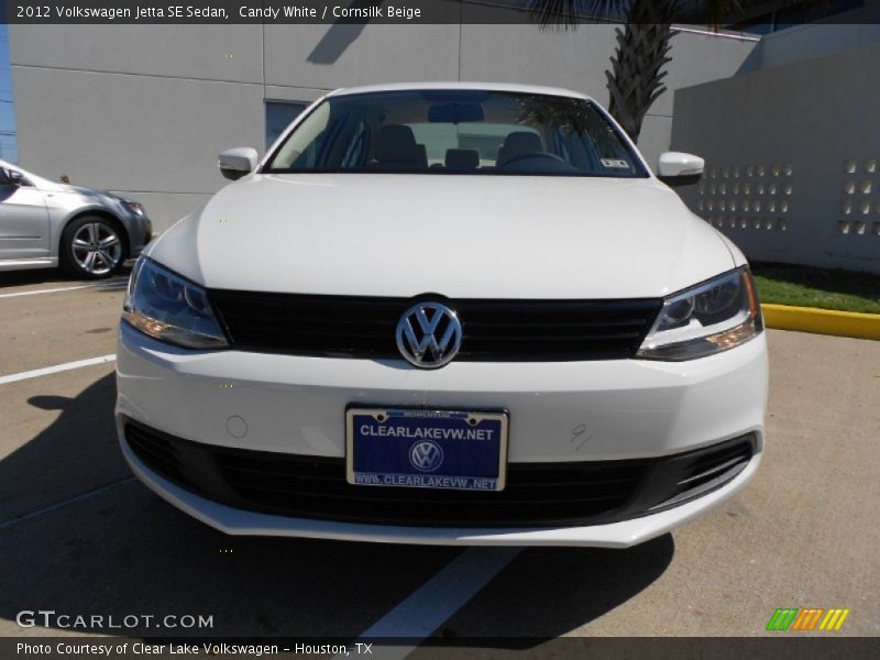 Candy White / Cornsilk Beige 2012 Volkswagen Jetta SE Sedan