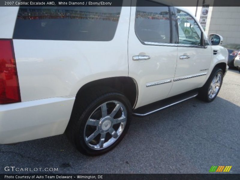 White Diamond / Ebony/Ebony 2007 Cadillac Escalade AWD