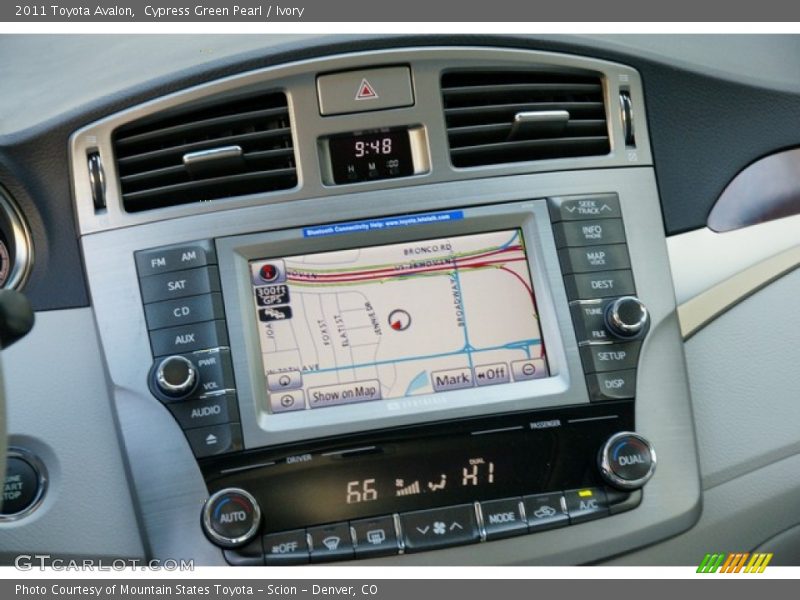 Cypress Green Pearl / Ivory 2011 Toyota Avalon