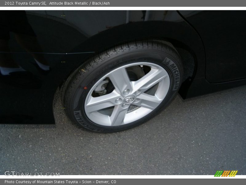 Attitude Black Metallic / Black/Ash 2012 Toyota Camry SE
