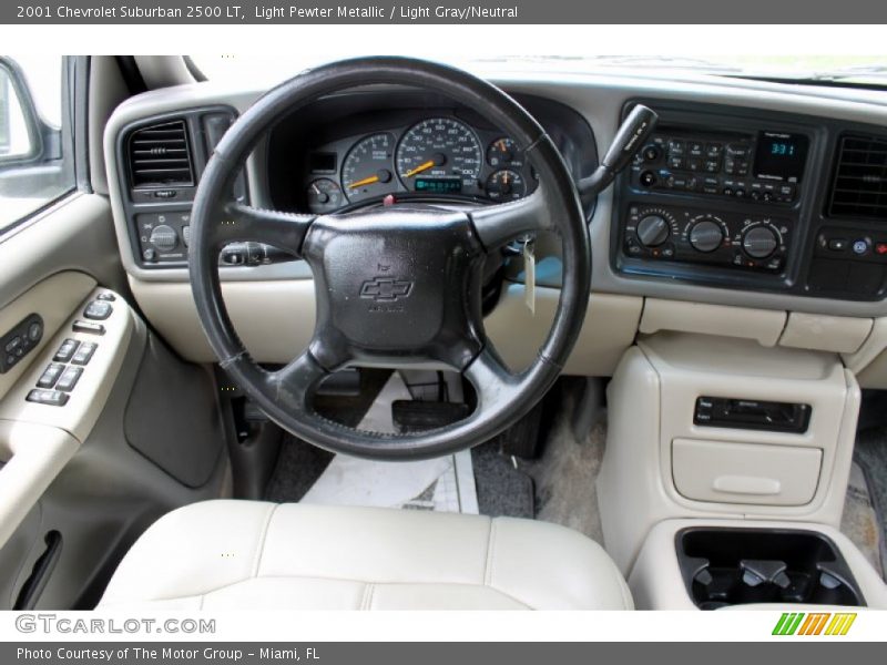 Light Pewter Metallic / Light Gray/Neutral 2001 Chevrolet Suburban 2500 LT