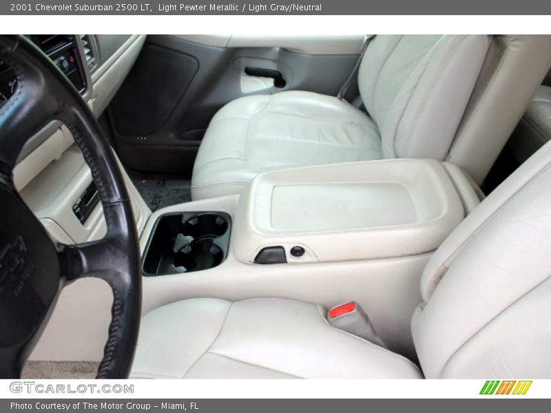 Light Pewter Metallic / Light Gray/Neutral 2001 Chevrolet Suburban 2500 LT