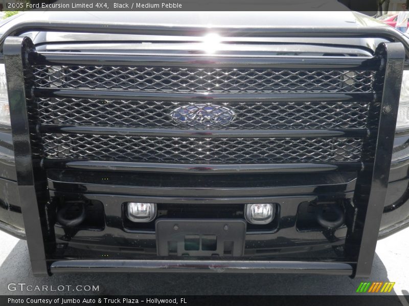 Black / Medium Pebble 2005 Ford Excursion Limited 4X4