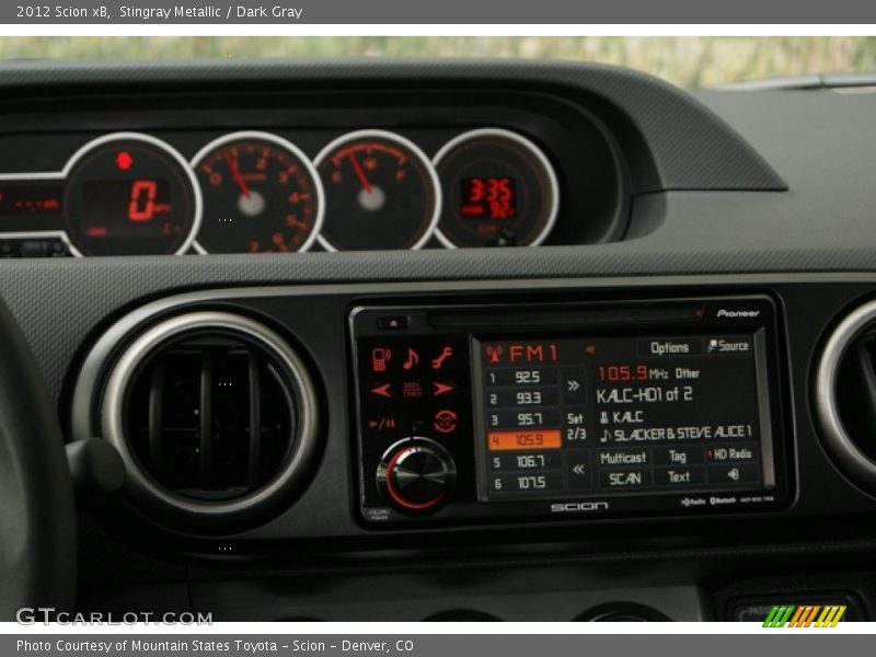Stingray Metallic / Dark Gray 2012 Scion xB