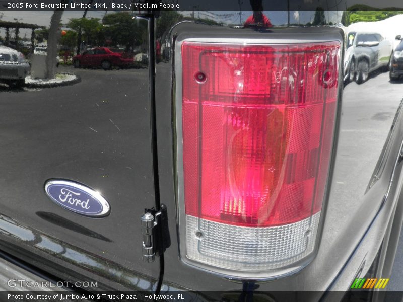 Black / Medium Pebble 2005 Ford Excursion Limited 4X4
