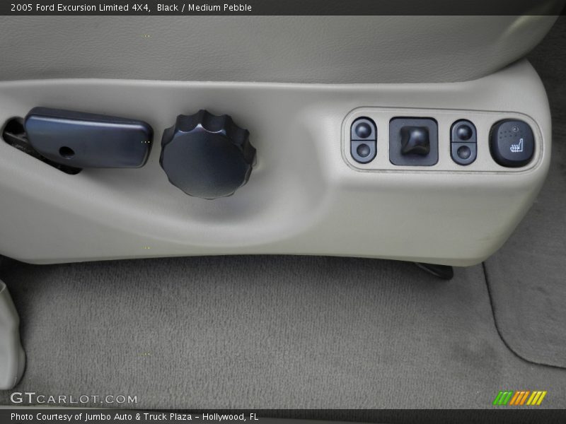 Controls of 2005 Excursion Limited 4X4