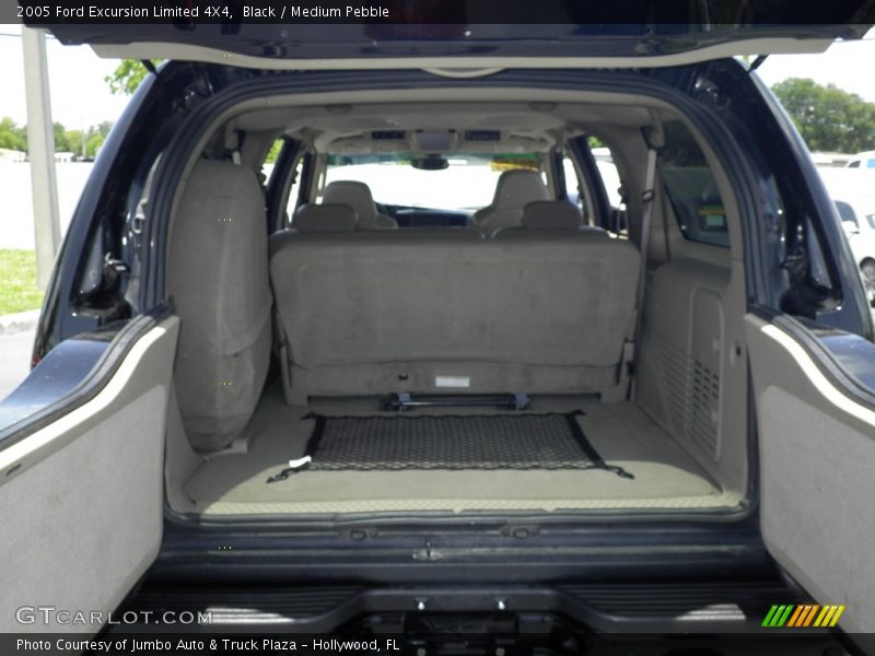  2005 Excursion Limited 4X4 Trunk