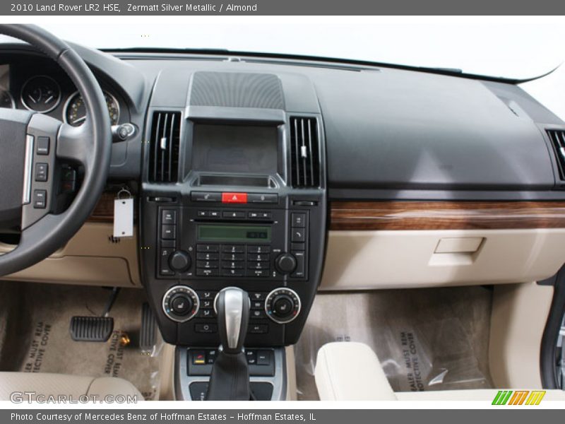 Zermatt Silver Metallic / Almond 2010 Land Rover LR2 HSE