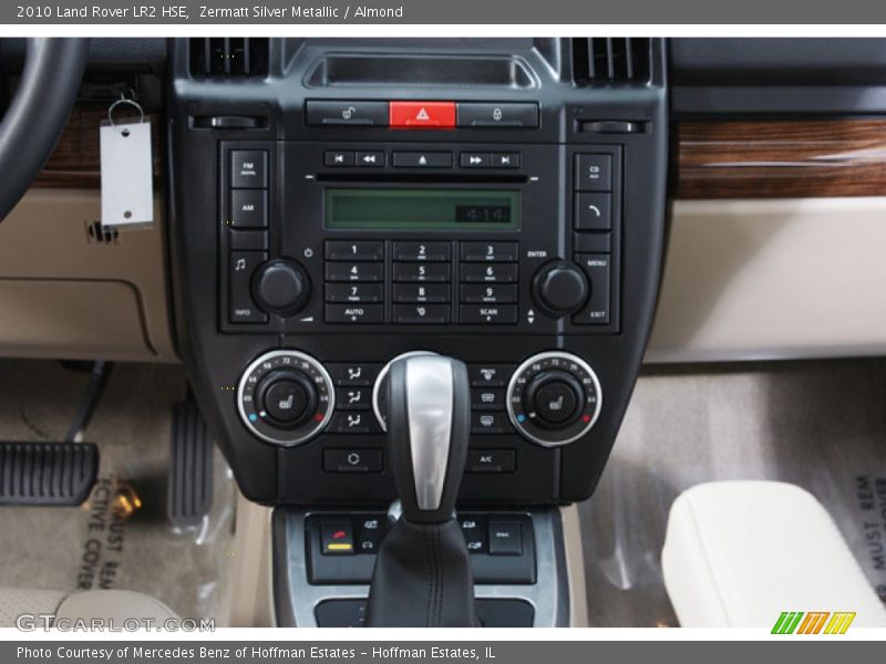 Zermatt Silver Metallic / Almond 2010 Land Rover LR2 HSE