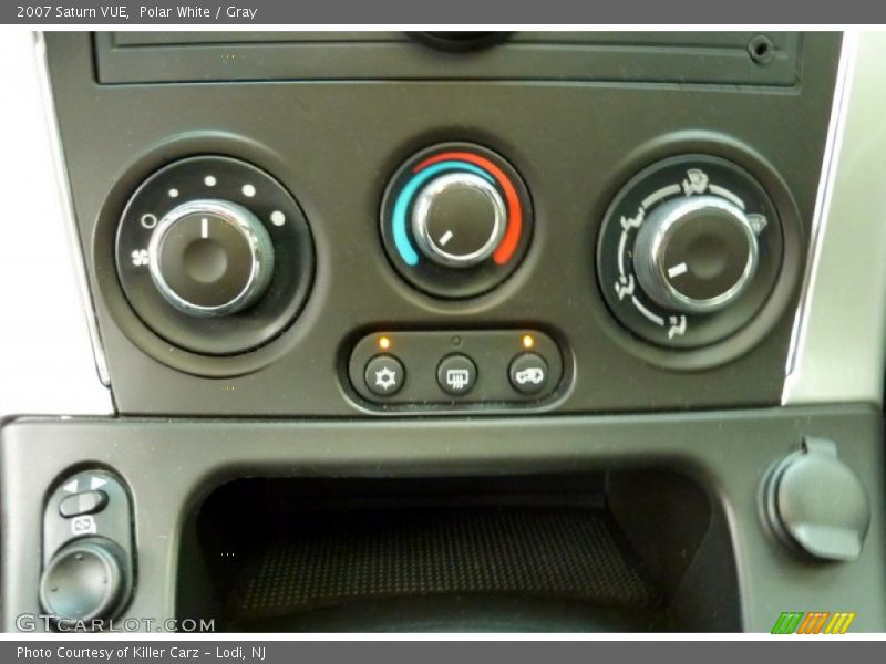 Polar White / Gray 2007 Saturn VUE