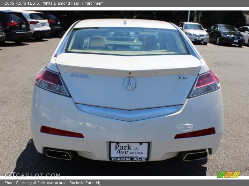 White Diamond Pearl / Parchment 2009 Acura TL 3.5