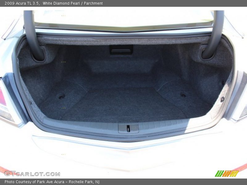 White Diamond Pearl / Parchment 2009 Acura TL 3.5