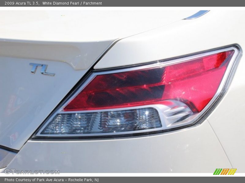 White Diamond Pearl / Parchment 2009 Acura TL 3.5