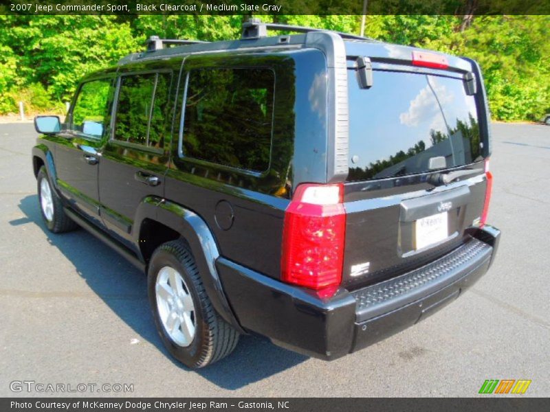 Black Clearcoat / Medium Slate Gray 2007 Jeep Commander Sport