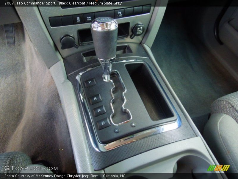 Black Clearcoat / Medium Slate Gray 2007 Jeep Commander Sport