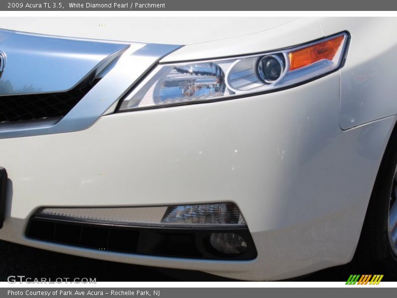 White Diamond Pearl / Parchment 2009 Acura TL 3.5