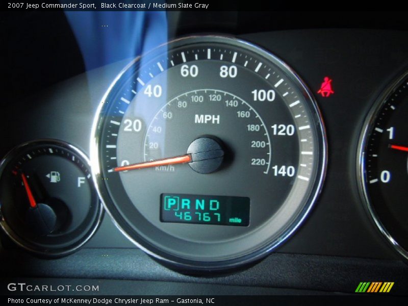 Black Clearcoat / Medium Slate Gray 2007 Jeep Commander Sport