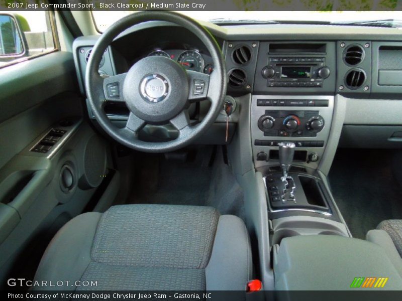 Black Clearcoat / Medium Slate Gray 2007 Jeep Commander Sport