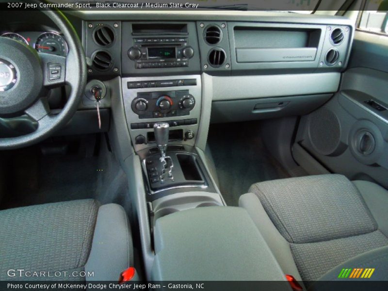 Black Clearcoat / Medium Slate Gray 2007 Jeep Commander Sport
