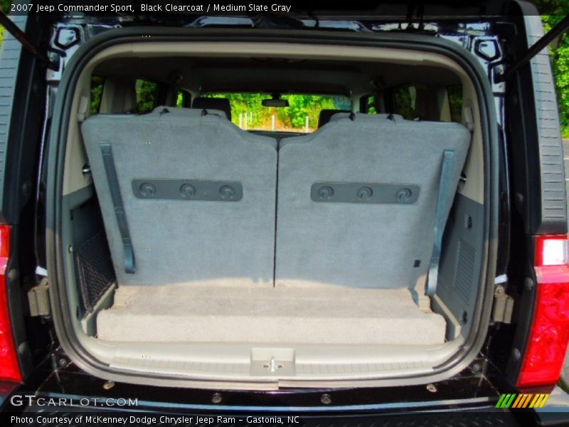 Black Clearcoat / Medium Slate Gray 2007 Jeep Commander Sport
