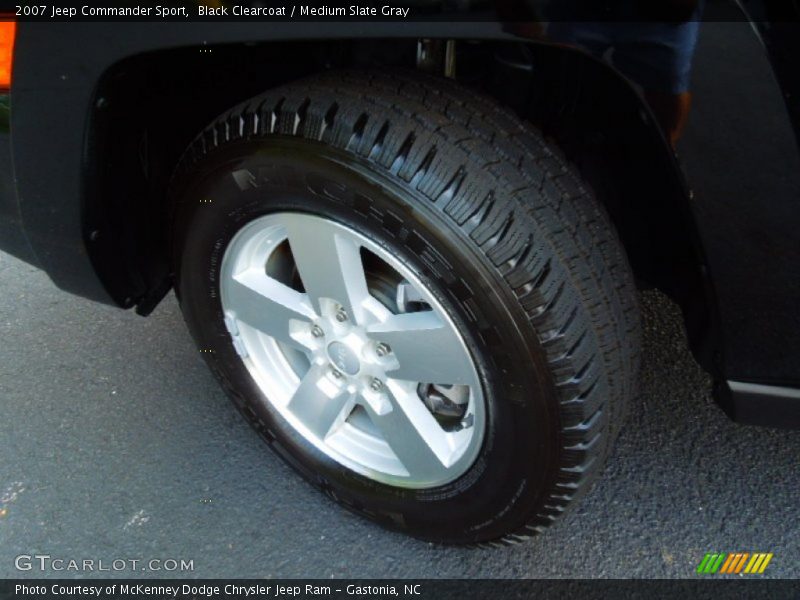 Black Clearcoat / Medium Slate Gray 2007 Jeep Commander Sport